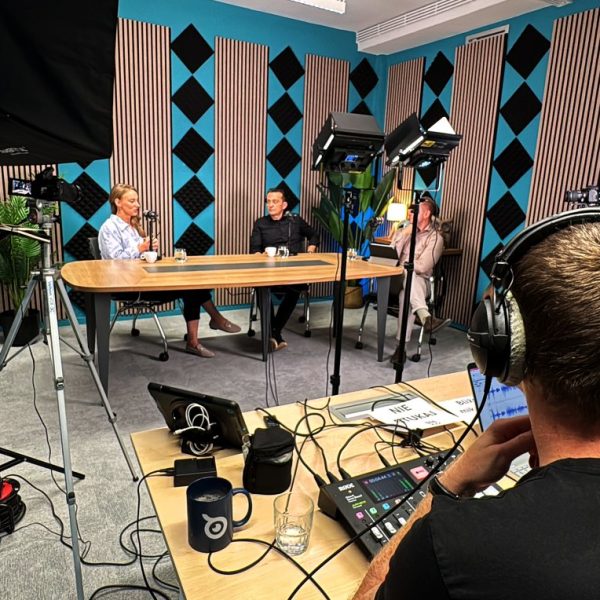 Podcastopnames in de studio in Den Haag 2